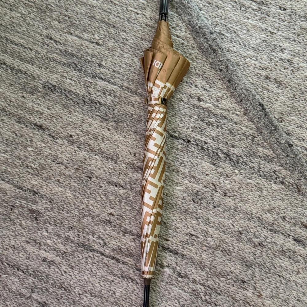 Vintage Fendi Umbrella - Picture 5 of 6